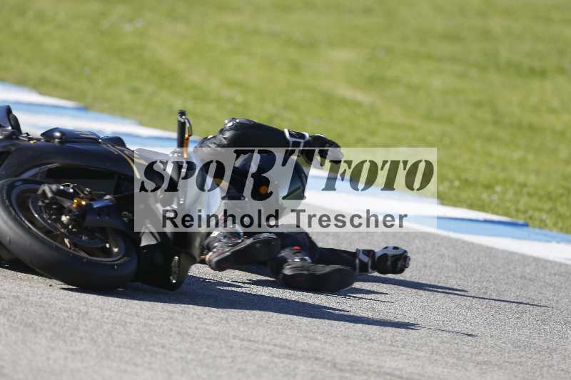 /Archiv-2025/02 28.-31.01.2025 Moto Center Thun Jerez/rot-red/111